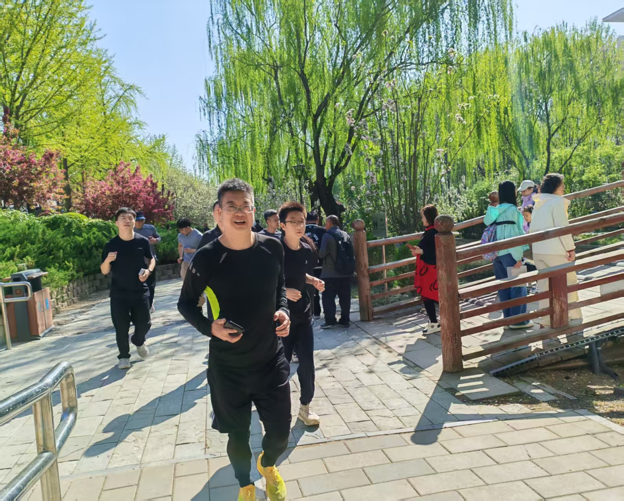 “春游元大都，跑出重交情” ——北京校友会庆祝母校成立75周年系列活动①